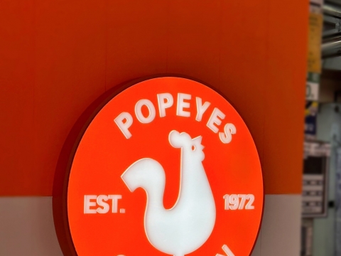 POPEYES 圓型燈箱